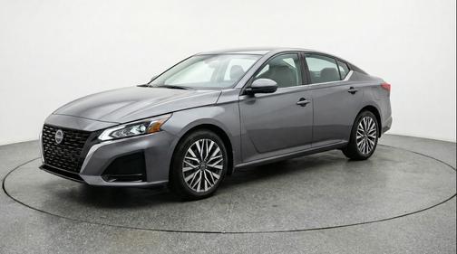 Gun Metallic 2025 Nissan Altima SV FWD