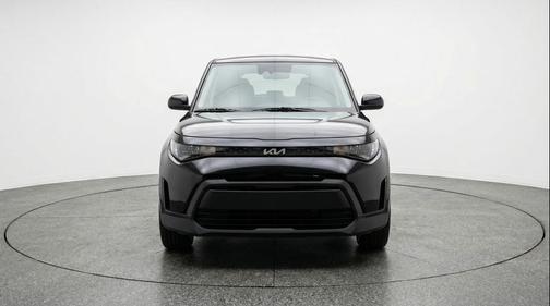 Fusion Black 2025 Kia Soul LX