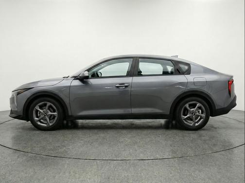 Interstellar Gray 2025 Kia K4 LXS