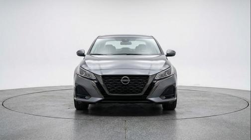 Gun Metallic 2025 Nissan Altima SV FWD