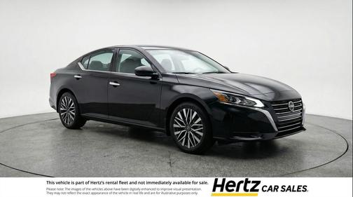 Super Black 2025 Nissan Altima SV FWD