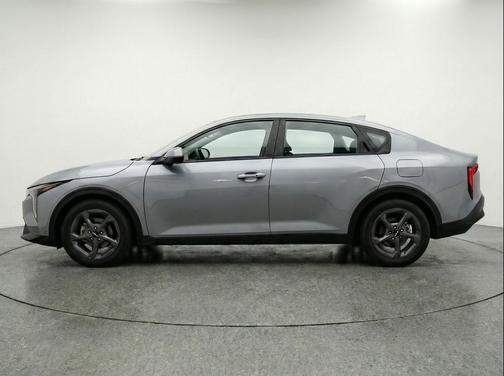 Steel Gray 2025 Kia K4 LXS