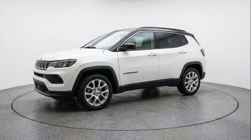 Bright White Clearcoat 2025 Jeep Compass Limited