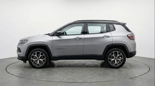 Silver Zynith Metallic Clearcoat 2025 Jeep Compass Limited