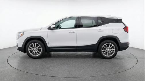 Summit White 2024 GMC Terrain SLT