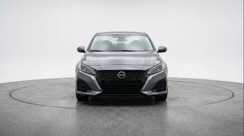 Gun Metallic 2025 Nissan Altima SV FWD