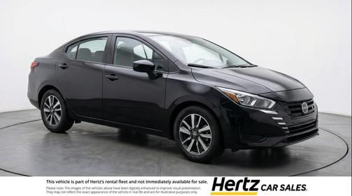 Super Black 2025 Nissan Versa 1.6 SV