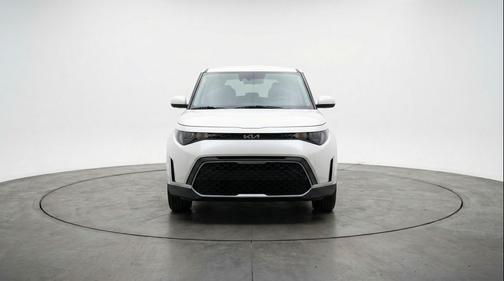 Snow White Pearl 2025 Kia Soul LX