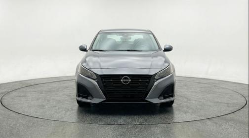Gun Metallic 2025 Nissan Altima SV FWD