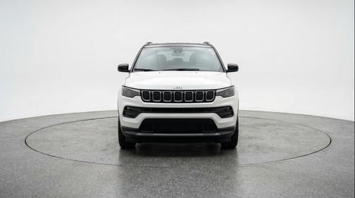 Bright White Clearcoat 2025 Jeep Compass Limited