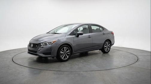 Gun Metallic 2025 Nissan Versa 1.6 SV
