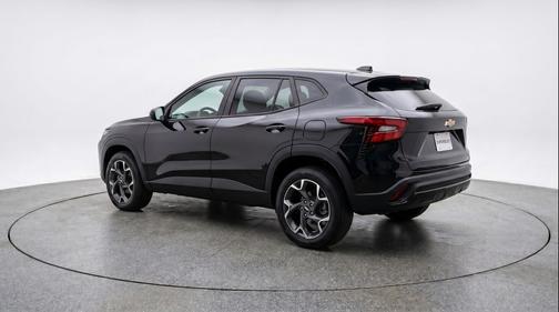 Mosaic Black Metallic 2025 Chevrolet Trax LT