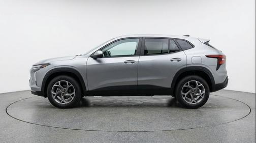 Sterling Gray Metallic 2025 Chevrolet Trax LT