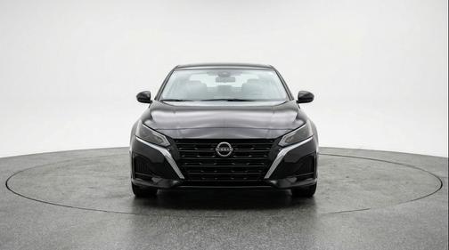 Super Black 2025 Nissan Altima SV FWD