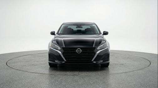 Super Black 2025 Nissan Altima SV FWD