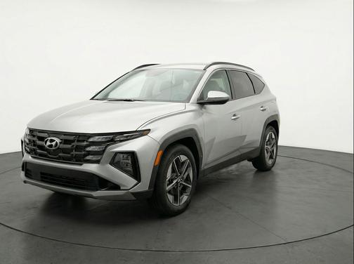 Shimmering Silver 2025 Hyundai TUCSON SEL