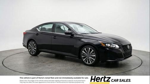 Super Black 2025 Nissan Altima SV FWD