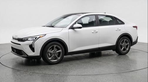 Snow White Pearl 2025 Kia K4 LXS