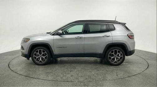 Silver Zynith Metallic Clearcoat 2025 Jeep Compass Limited