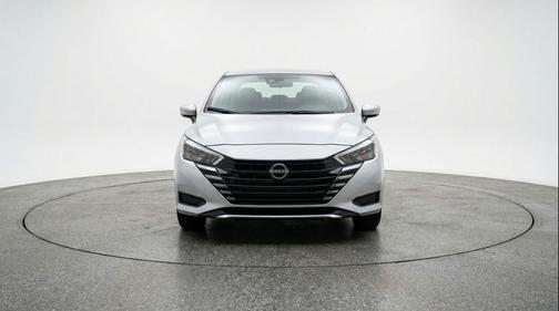 Brilliant Silver Metallic 2025 Nissan Versa 1.6 SV