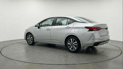 Brilliant Silver Metallic 2025 Nissan Versa 1.6 SV