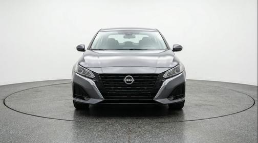 Gun Metallic 2025 Nissan Altima SV FWD
