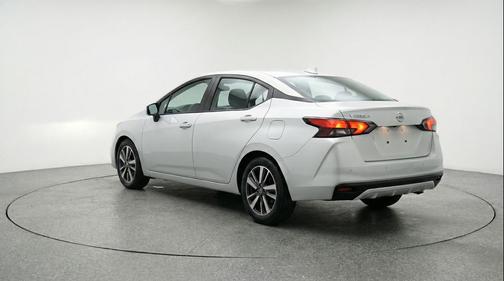 Brilliant Silver Metallic 2025 Nissan Versa 1.6 SV
