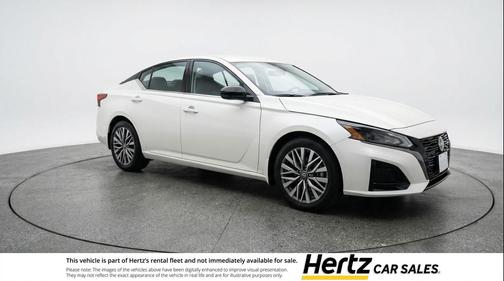 Glacier White 2025 Nissan Altima SV FWD