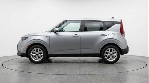 Steel Gray 2025 Kia Soul LX