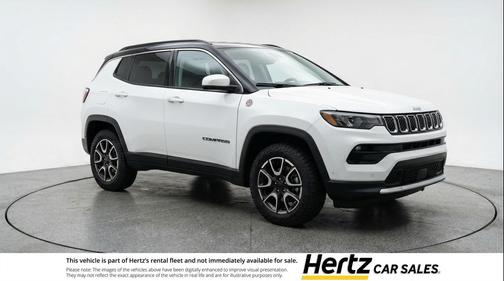 Bright White Clearcoat 2025 Jeep Compass Trailhawk