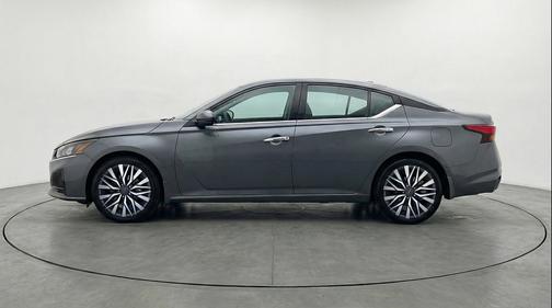 Gun Metallic 2025 Nissan Altima SV FWD