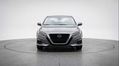 Gun Metallic 2025 Nissan Altima SV FWD
