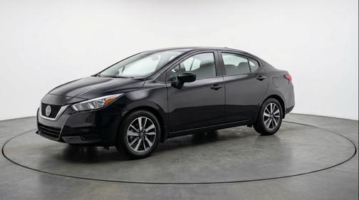 Super Black 2025 Nissan Versa 1.6 SV