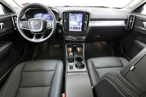 Denim Blue 2026 Volvo XC40 Core, B5 AWD Gas (mild hybrid), Dark