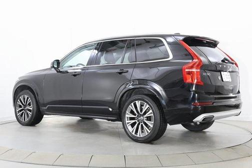 2020 Volvo XC90 T5 Momentum