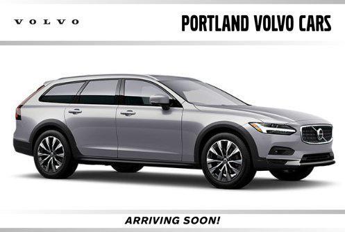 Silver Dawn Metallic 2025 Volvo V90 Cross Country Plus, B6 AWD Gas (mild hybrid)