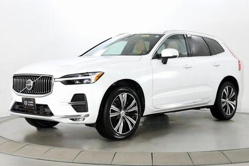 2022 Volvo XC60 B6 Inscription
