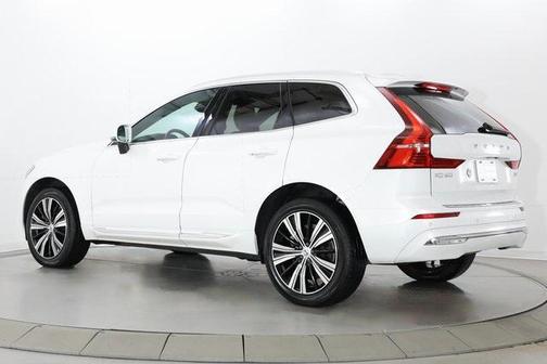 2022 Volvo XC60 B6 Inscription
