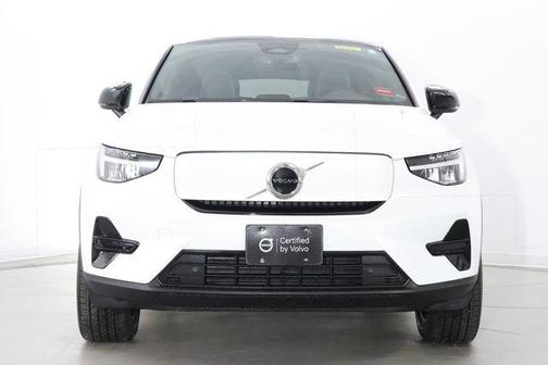 Crystal White Metallic 2023 Volvo C40 Recharge Pure Electric Twin Core