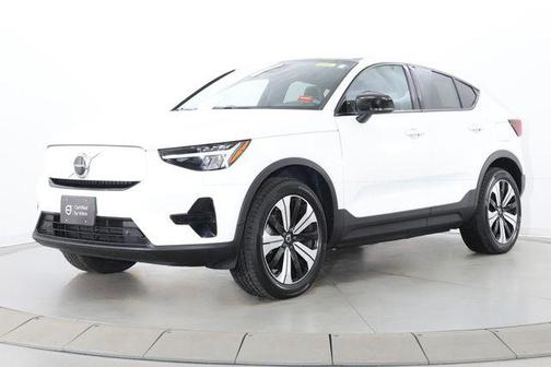 Crystal White Metallic 2023 Volvo C40 Recharge Pure Electric Twin Core