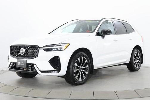 2024 Volvo XC60 B5 Plus Dark Theme