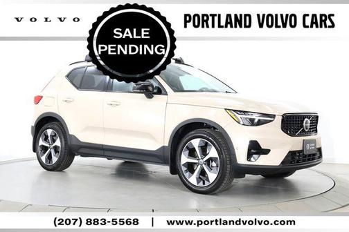 Sand Dune 2025 Volvo XC40 B5 Plus Dark Theme