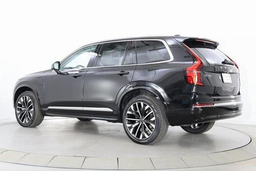 2025 Volvo XC90 Plug-In Hybrid T8 Ultra 6-Seater