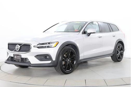 Silver Dawn Metallic 2025 Volvo V60 Cross Country Plus, B5 AWD Gas (mild hybrid)