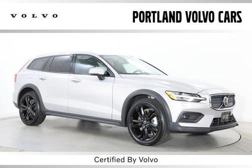 Silver Dawn Metallic 2025 Volvo V60 Cross Country Plus, B5 AWD Gas (mild hybrid)