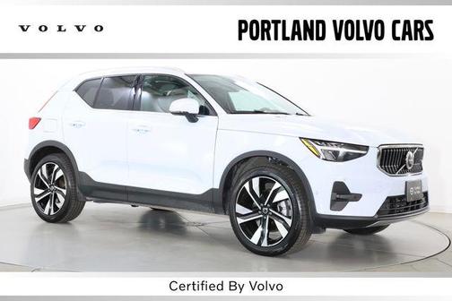 Cloud Blue 2025 Volvo XC40 B5 Plus Bright Theme