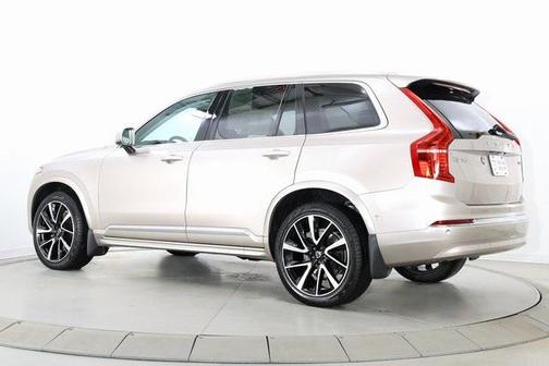 2023 Volvo XC90 B5 Plus