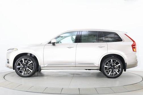 2023 Volvo XC90 B5 Plus