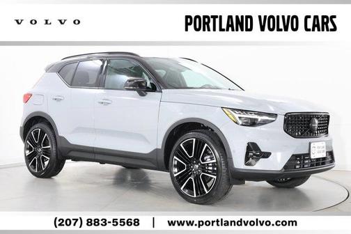 2026 Volvo XC40 B5 Ultra Black Edition