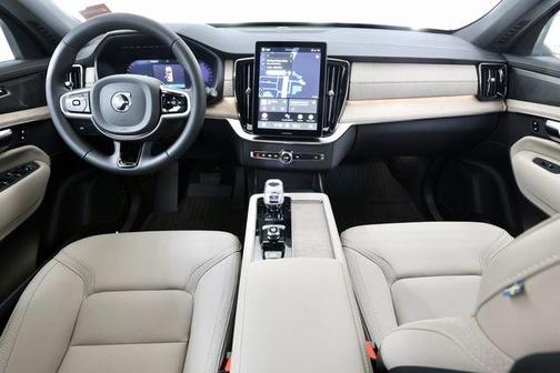 2026 Volvo XC90 Plus, B6 AWD Gas (mild hybrid), Gasoline, Bright, 6 Seats